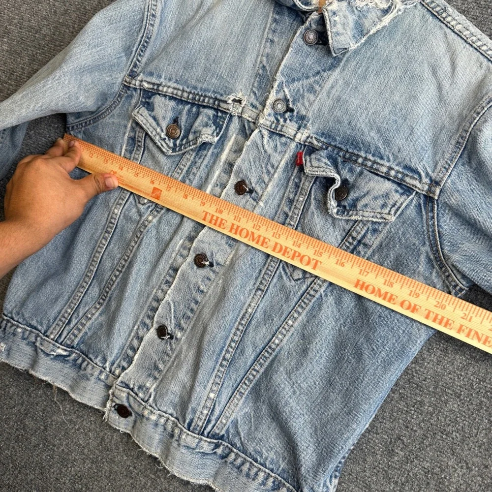 Vintage Levis Denim Trucker Jacket Mens L Blue Distressed USA Made 80s Thrashed - Picture 9 of 10